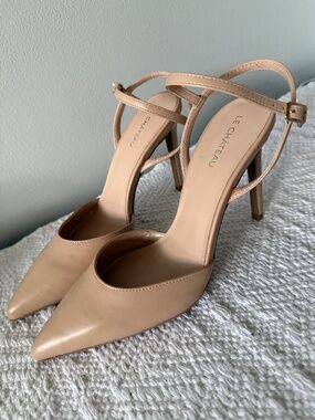 Cream/Beige Neutral Heels with Ankle Straps. New $79